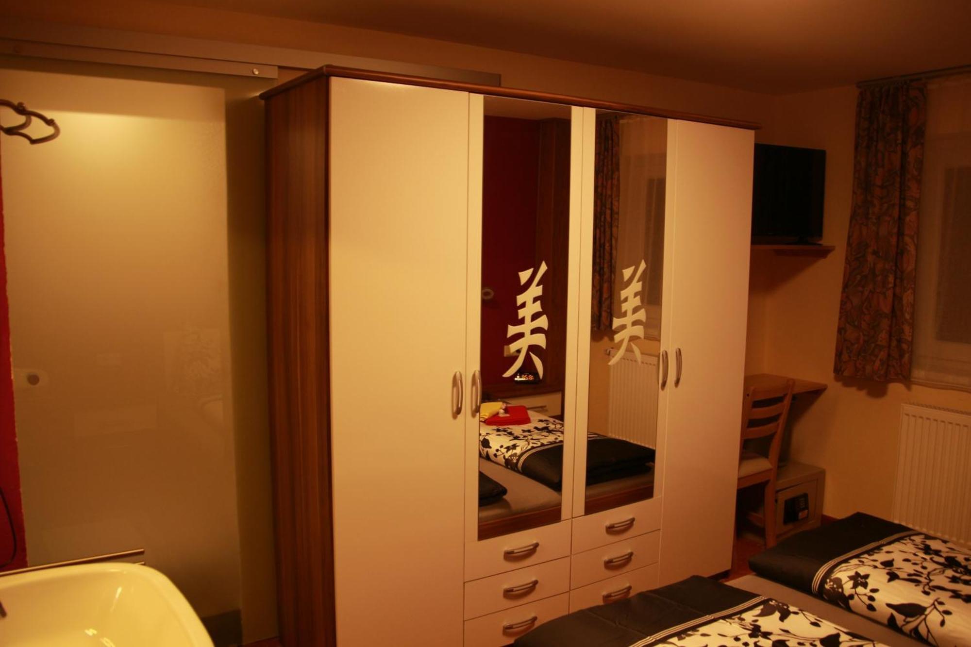 Hotel Haus Kartoner à Schladming Chambre photo